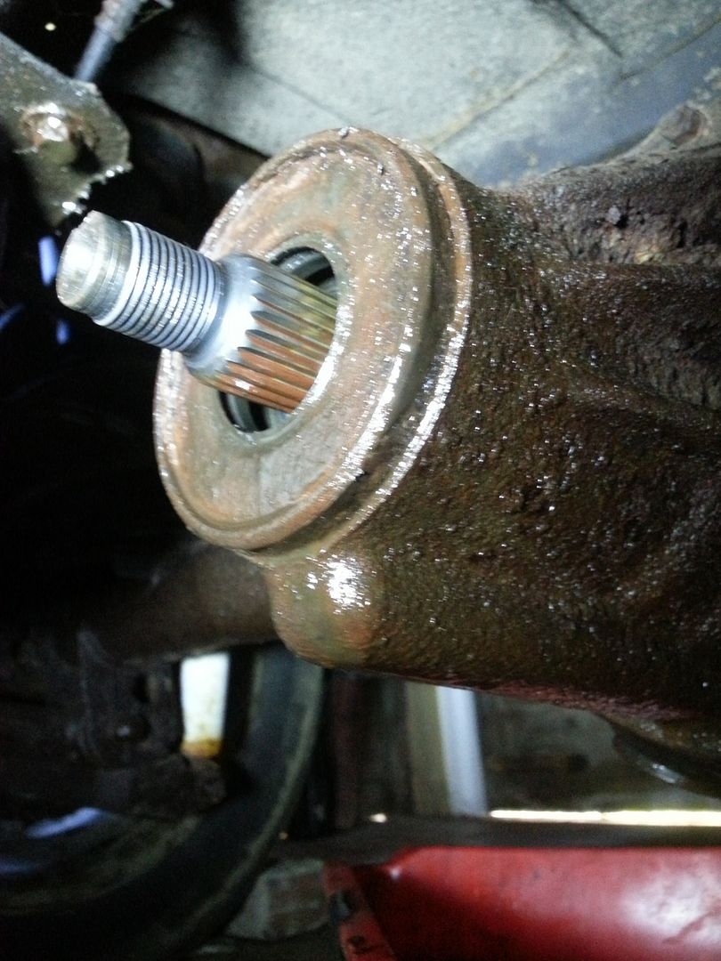 Rear differential leak and pinion seal replacement